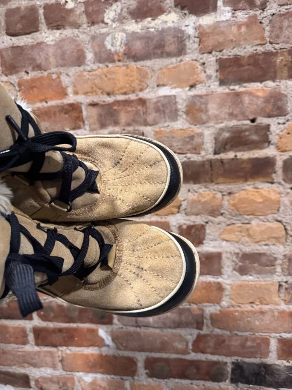 Sorel great gently